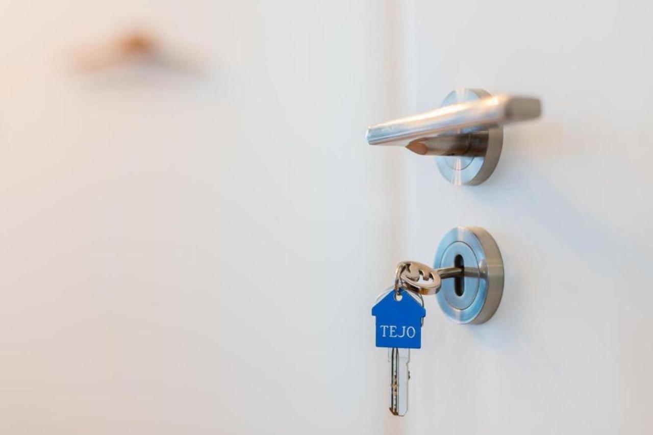 Lisbon Airport Charming Rooms By Lovelystay Lisboa Exterior foto